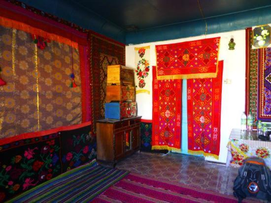 Guest House Erali Murghob Exterior photo